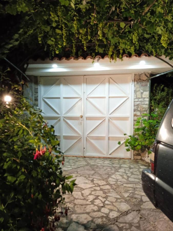 Pensjonat Rosemary House Saranda Zewnętrze zdjęcie