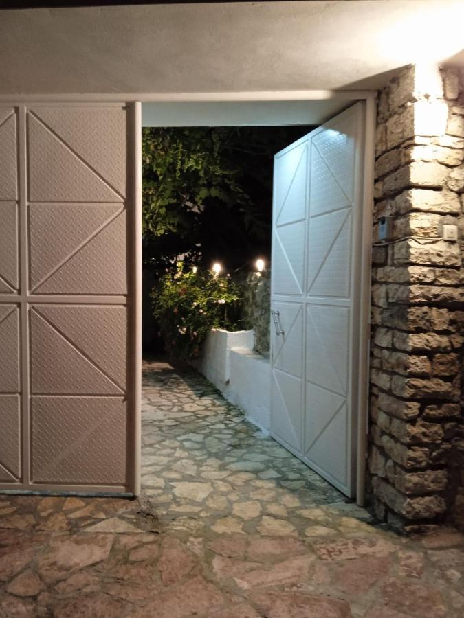Pensjonat Rosemary House Saranda Zewnętrze zdjęcie